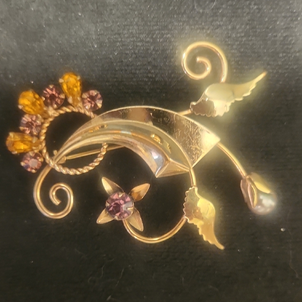 Vintage 12 K Gold and Purple Gem Brooch